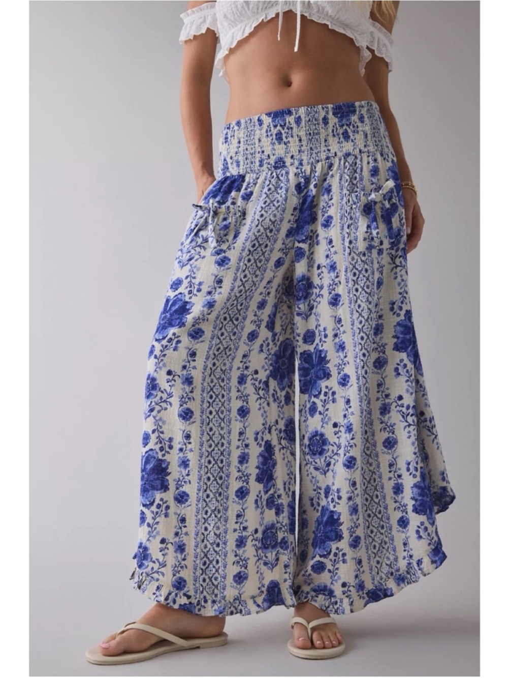 Urban Outfitters - Out From Under Beachy Keen Smocked Wide Leg Crop Pants - Picture 6 of 6